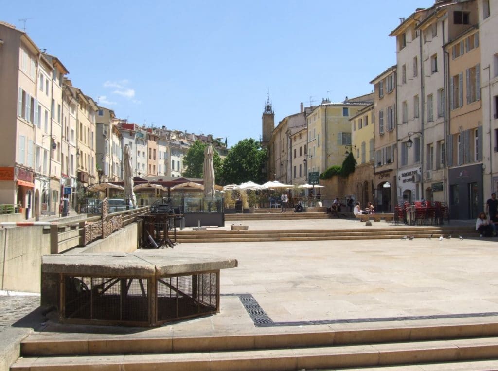 Place Des Cardeurs