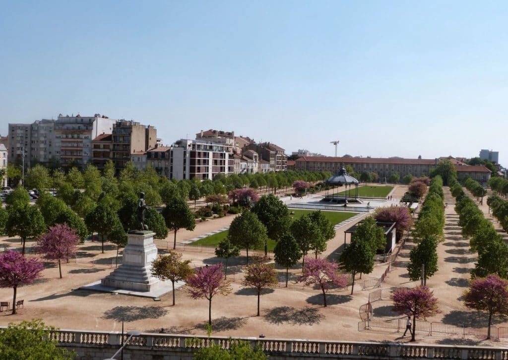 Champs De Mars