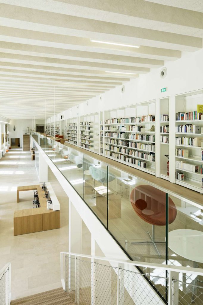 Hôtel Dieu, Bibliothèque