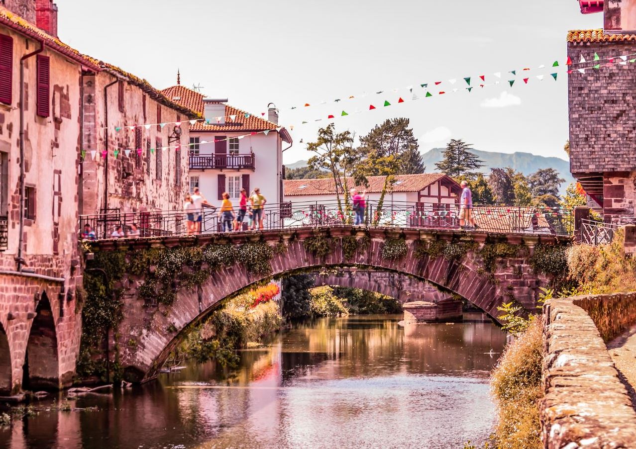 Village Basque