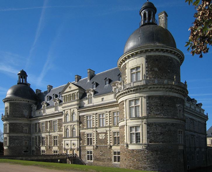 Chateau De Serrant