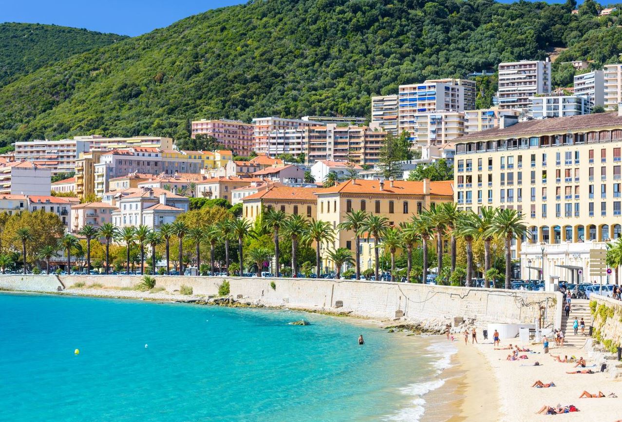 Ajaccio, Visite guidée - Ajaccio - Band of Boats, achat et vente de ... - Ajaccio is located on the west coast of the island of corsica, 210 nautical miles (390 km).