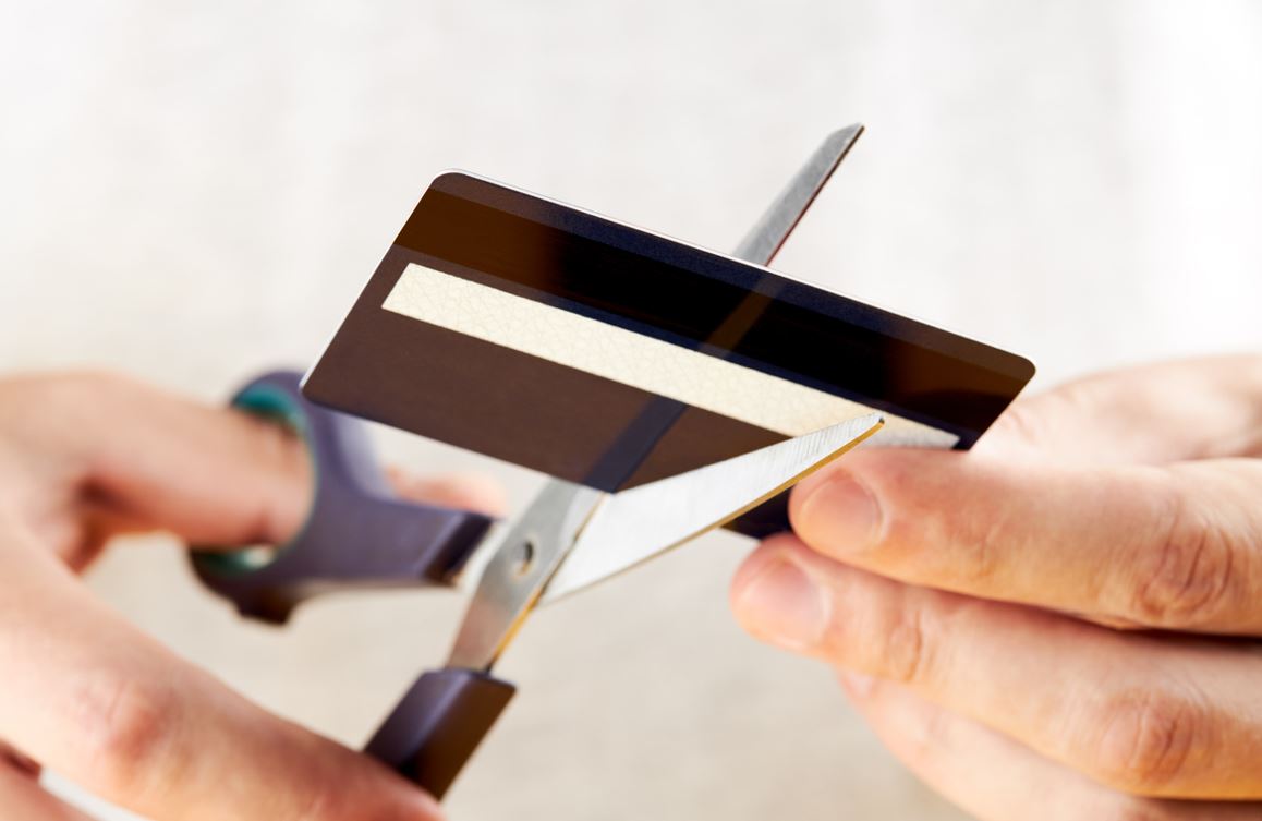 Couper Carte Bancaire