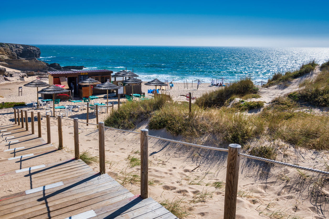 Vue sur la plage de Cresmina à Cascais