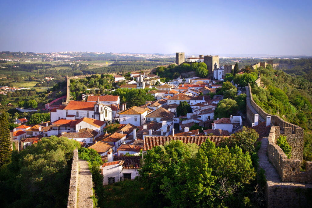 Vue aérienne du village d'Obidos au Portugal