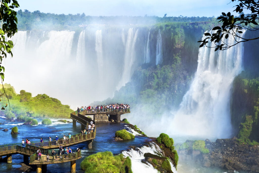 Iguazu Falls à la frontière de l'Argentine et le Brési