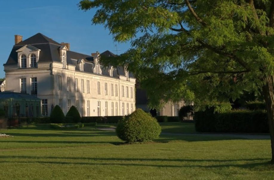 Chateau De Courcelles 