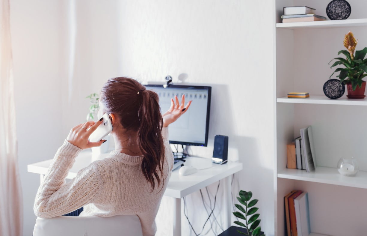 Freelance Avec Client Au Téléphone