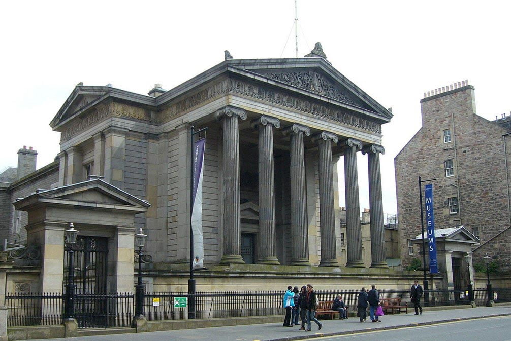 Le Surgeons Hall Museums Edinburgh