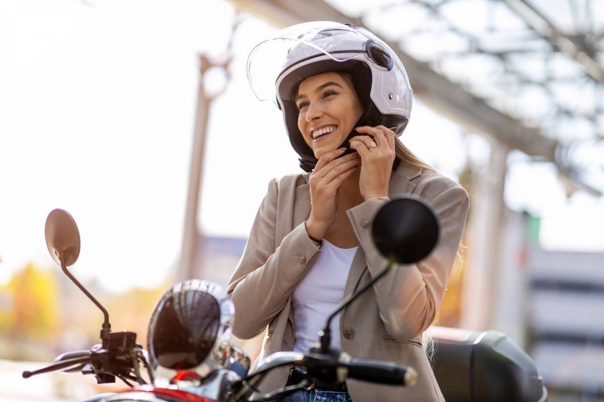 Image Comment Bien Choisir Un Casque De Moto Pour Femme