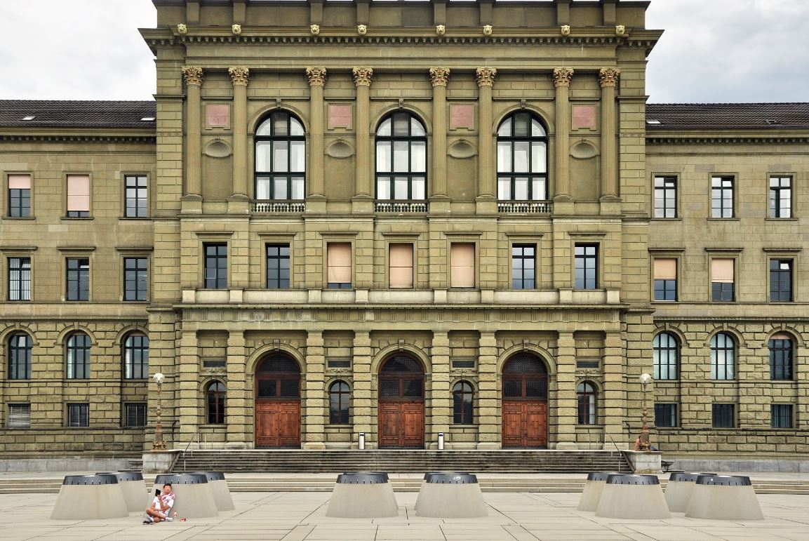 École Polytechnique Fédérale De Zurich