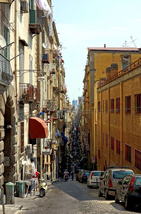 Rue Spaccanapoli Naples